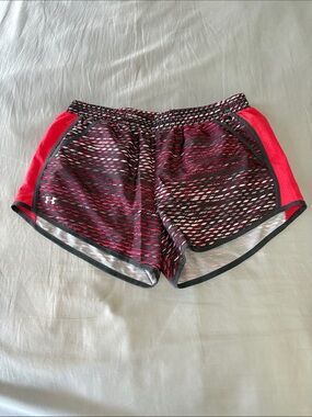 Under Armour HeatGear Women’s Pink and Black Athletic Running Shorts